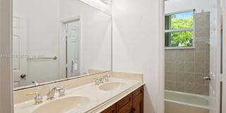 5168 SW 157th Ave Gallery 21