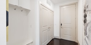 The Oliver Gallery 33