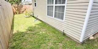 Nice 3 Bedroom Home For Rent - Includes Yard Service! Gallery 38