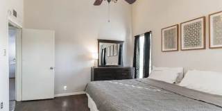 105 Gladiola unit: B Gallery 12