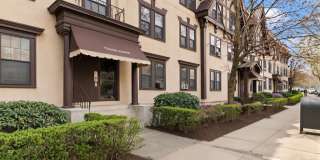 1718 Commonwealth Ave Gallery 1