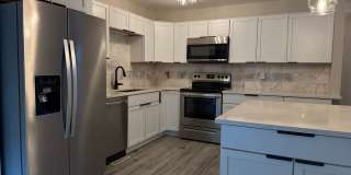 Spacious Living in a Convenient Summerville Location Gallery 1