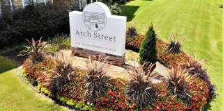 Arch Street Gallery 14