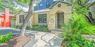 RENOVATED 5-BEDROOM HOME IN ALAMO HEIGHTS RENOVATED 5-BEDROOM HOME IN ALAMO HEIGHTS Gallery 1