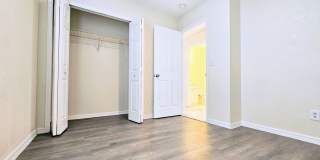 Cozy 2-bedroms, 2-baths in Prime Location Gallery 10