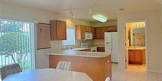 13129 THOROUGHBRED Loop Gallery 9