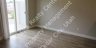 **Move-In Discount** 3 bed -2.5 bath - Newer townhome in the heart of Cedar City! Gallery 4