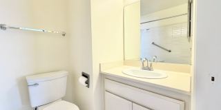 AVAILABLE NOW!! 3 Bedroom 2.5 Bathroom House in Palm Springs! Gallery 17
