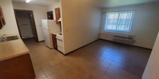 1705 La Cres St Gallery 1