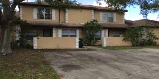 Spacious 3 bedroom, 2 bathrooms multiplex unit. 2 story in Alafaya Spacious 3 bedroom, 2 bathrooms multiplex unit. 2 story in Alafaya Gallery 1