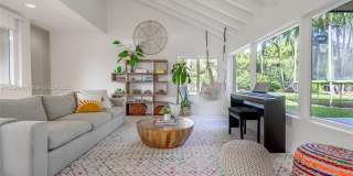 7544 SW 78th Ter Gallery 1