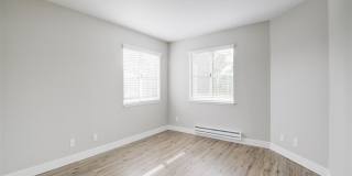 Bayside Village Gallery 28