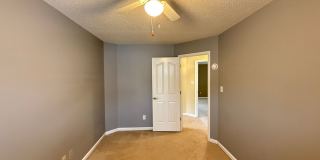 928 Heatherstone Drive Gallery 16