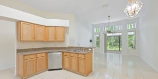 3/2 Beautiful Meadow Pointe Home Gallery 13