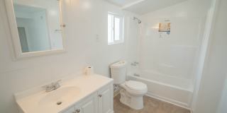 Cozy 1-Bedroom Single-Story Duplex Home in Newhall Gallery 7