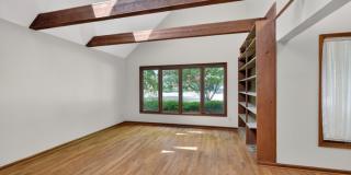 4631 Graceland Avenue Gallery 7