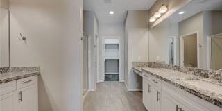 1049 Via Lombardi Avenue Gallery 25