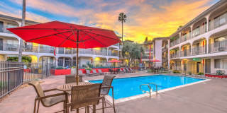 Luxe 1801 Gallery 1