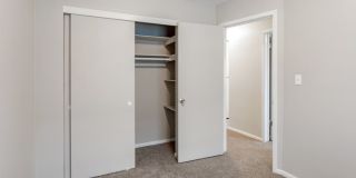 1 & Bedrooms Walking distance to McCarrons Lake! - Roseville 1 & Bedrooms Walking distance to McCarrons Lake! - Roseville Gallery 39