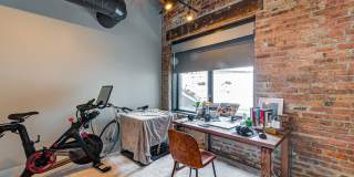 729 North Sangamon Street Gallery 10
