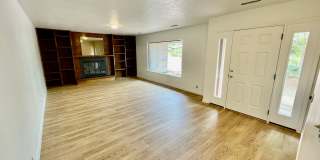 Remodeled Three Bedroom Home in Desirable Bloomington Gallery 1
