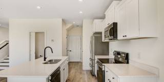 3 Bedroom Town Home Gallery 10
