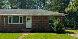 1004 S. Park Drive, Petersburg Gallery 1