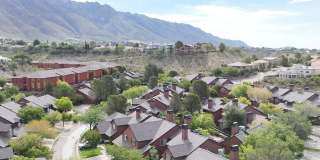 31 STRATFORD HALL Circle Gallery 61