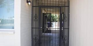 3 Bedroom, 2 Bath House for Rent on the Eastside (Irvington/Kolb) Gallery 3