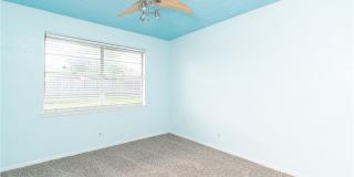 2001 Eisenhower Drive Gallery 7