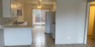 1424 North Craycroft Road Gallery 14