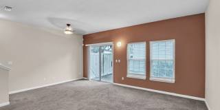 3 bedroom/ 2.5 bathroom townhome near the airport! Gallery 7