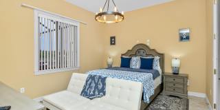 Fully Furnished Heated Pool Home Gallery 29