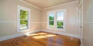 Charming 1 Bedroom in Hancock Gallery 3