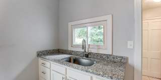 3 Bed In Dayton- MOVE IN SPECIAL! Second Month Free if Moved in by May 1st! Gallery 13