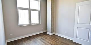 3833 N Broadway Gallery 259