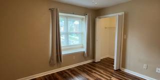 Stunning 2 Bed, 2 1/2 Bath Townhouse Available Now Stunning 2 Bed, 2 1/2 Bath Townhouse Available Now Gallery 18