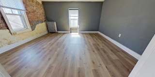 Spacious 3 Bedroom 2nd/3rd Floor Apartment in York City Gallery 11