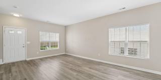 2048 Opal Street Gallery 10