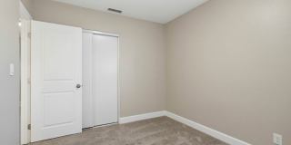 6102 Glacier Gallery 21