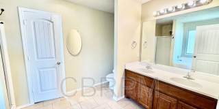 5207 Harvard Street Gallery 13