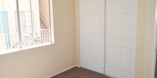 Warner Courtyard Apartments Gallery 20