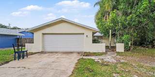 2106 Tarrytown Lane NE Gallery 1