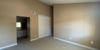 East Lancaster Condo Gallery 16