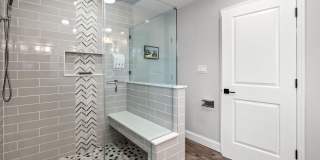 1850 Shore Boulevard Gallery 20