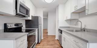 Laurel Crossing Apartment Homes Gallery 3