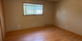 3309 N Dousman Gallery 11