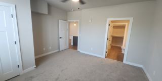 880 N Main Gallery 7