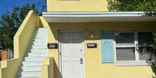 Fantastic Neptune Beach Rental - 1 block from the beach! Gallery 1