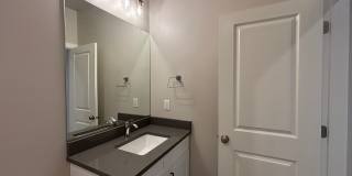 4 BEDROOM SANDHOLLOW TOWNHOME FOR RENT! Gallery 35